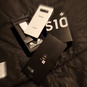 Samsung S10+ 1TB Unlocked  (white)